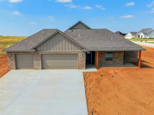 12831 Ridge Rd, Elgin, OK 73538