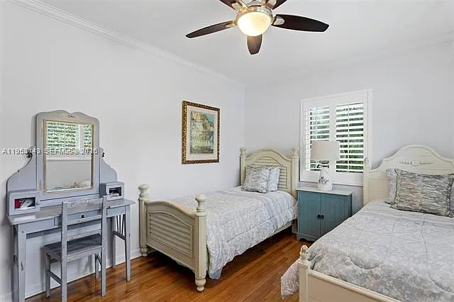7801 SW 58th Ave — Photo 13
