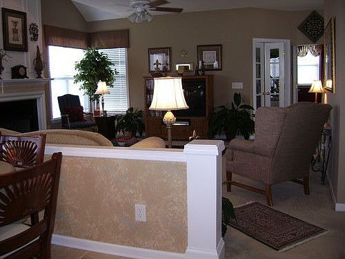 3rd image of 1188 Mount Vernon Ln