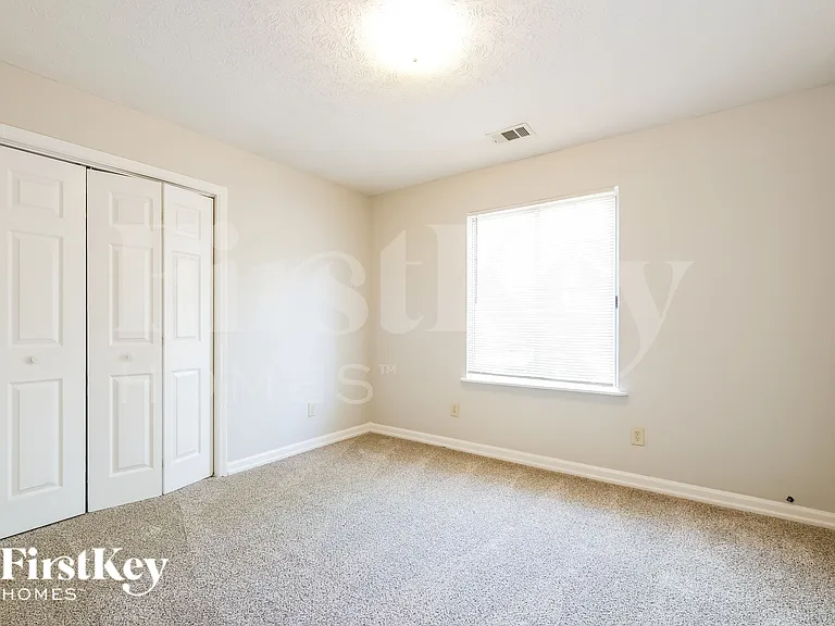1675 Pilgrim Way — Photo 15