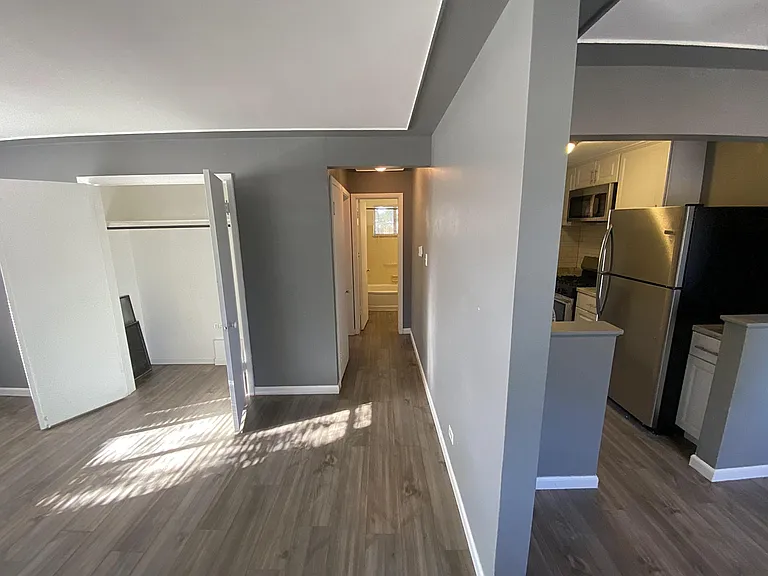 7825 E 14th Ave — Photo 3