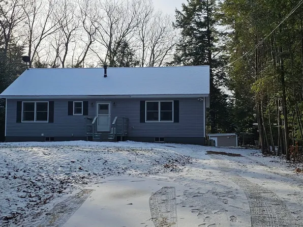 11 Meredith Lane, Barnstead, NH 03225