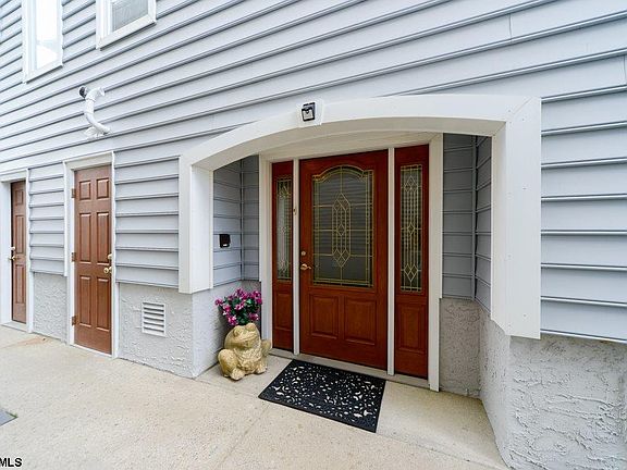 2nd image of 5614 Central Ave