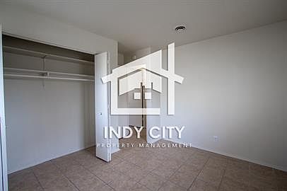 5th image of 3049 Roseway Dr