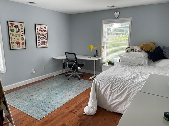 3rd image of 2-3 Myrtle Ave #2
