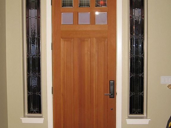 Knotty Alder Interior Doors, Stainless Appliances, Extensive Garage Storage