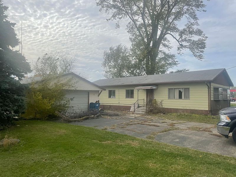 1013 W Orange St, Hoopeston, IL 60942 Zillow