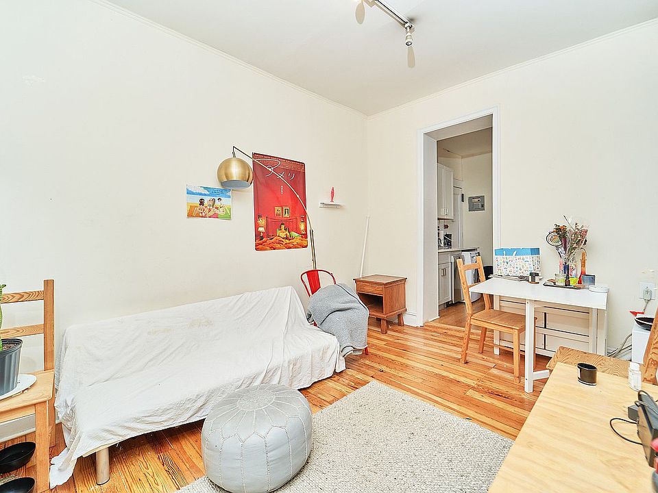 1st image of 309 E 5th St APT 7