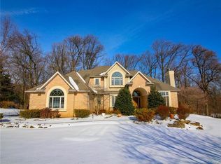5825 Mountain Laurel Dr, Coopersburg, PA 18036