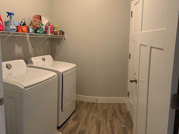 5th image of 45 W Silver Springs Dr