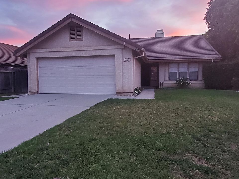 1st image of 1421 Spyglass Way