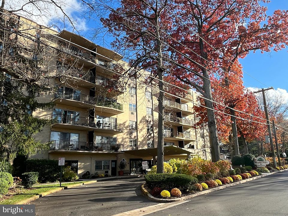 1st image of 111 Chestnut Pl #404