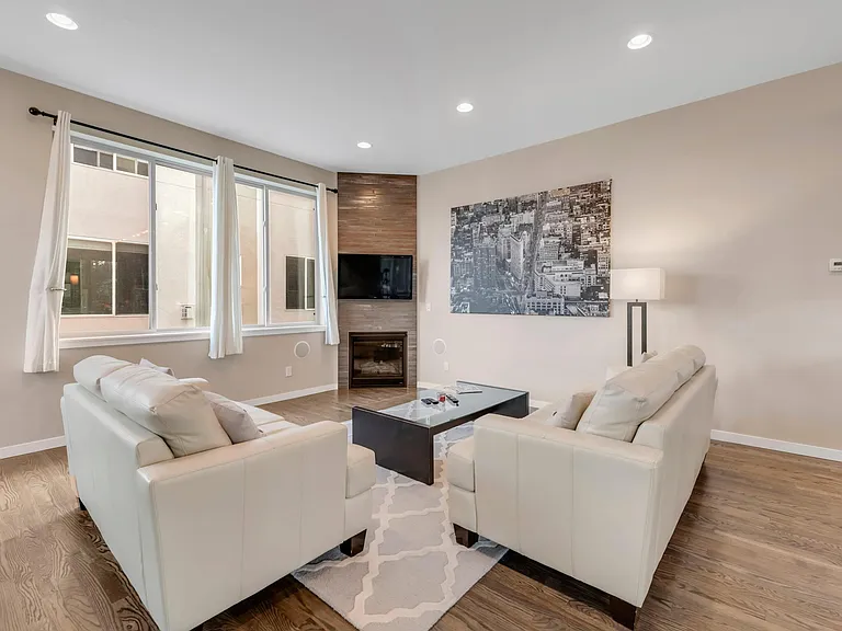 2250 W 31st Ave — Photo 12