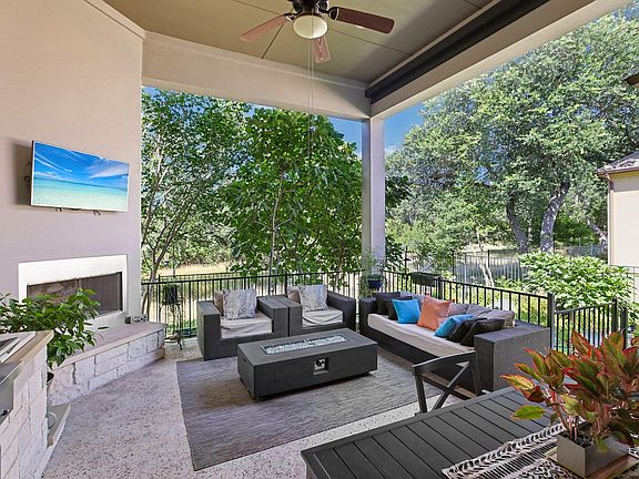 2nd image of 329 Mendocino Ln