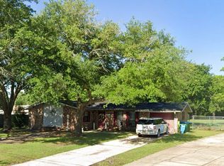 2707 Pleasant St, Pascagoula, MS 39581