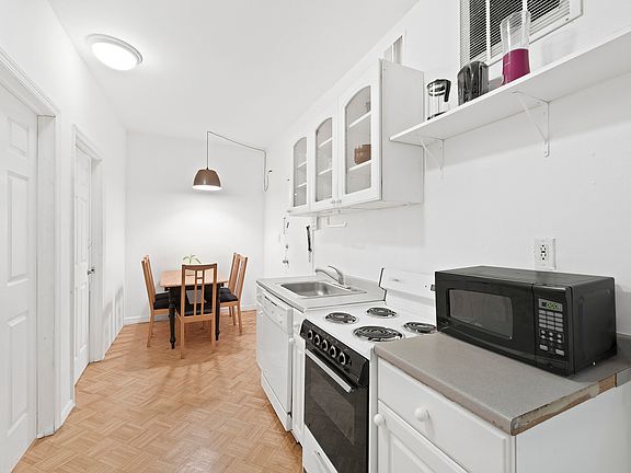 4th image of 108 E 31st St APT 2
