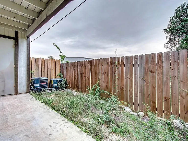 4307 S 1st St #108 — Photo 26