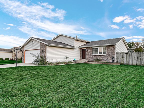 2nd image of 7355 Kestrel St