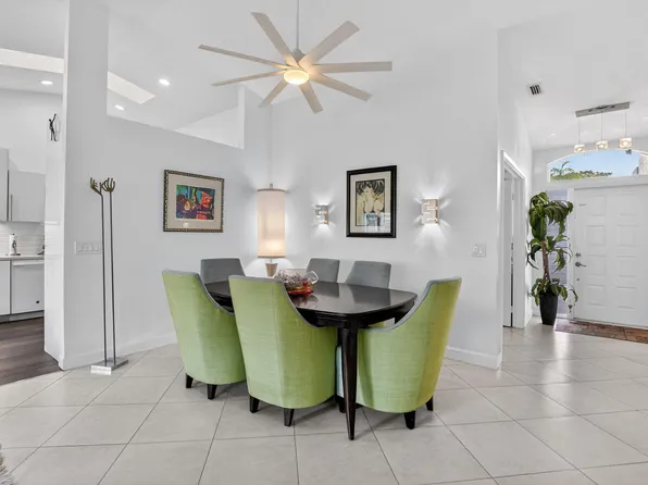 17227 Boca Club Boulevard #3, Boca Raton, FL 33487