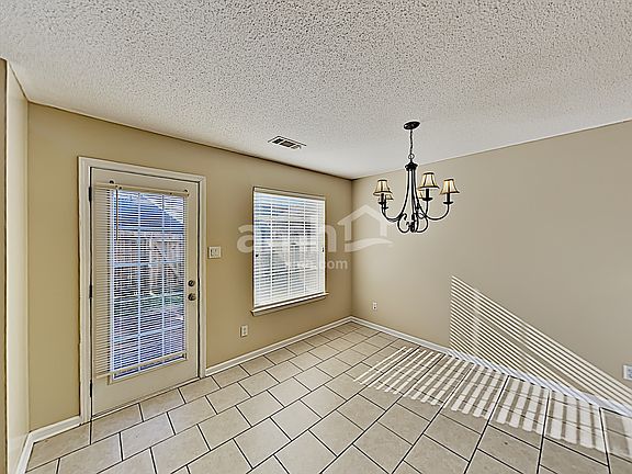 4th image of 10177 Evening Hill Dr
