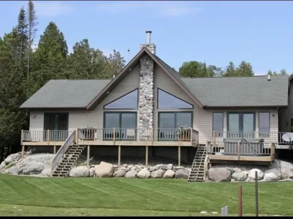 25926 E Point Anderson Rd, Drummond Island, MI 49726