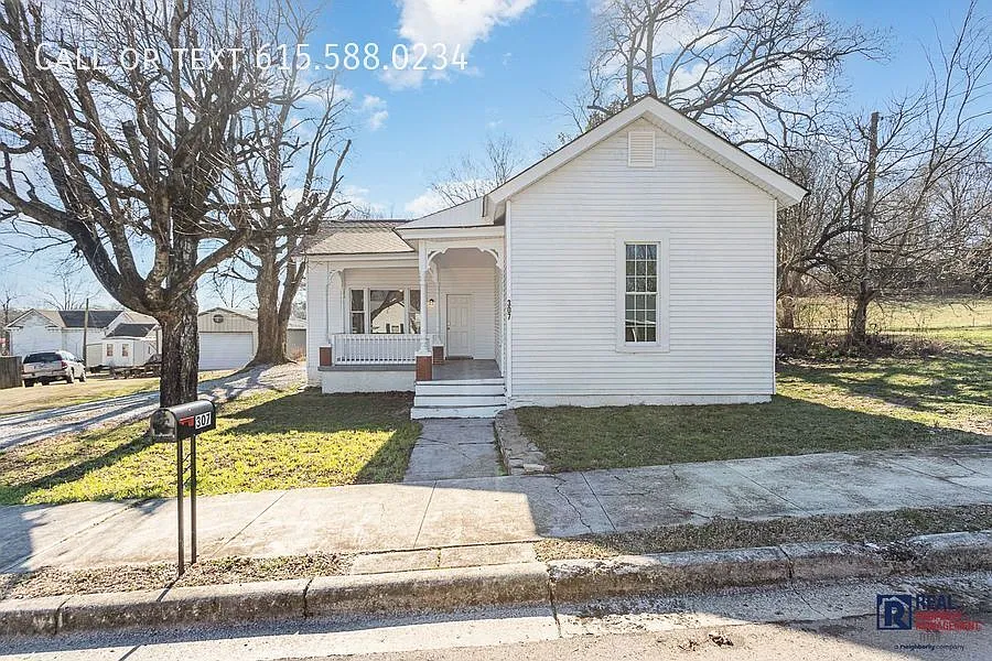 307 W 13th St