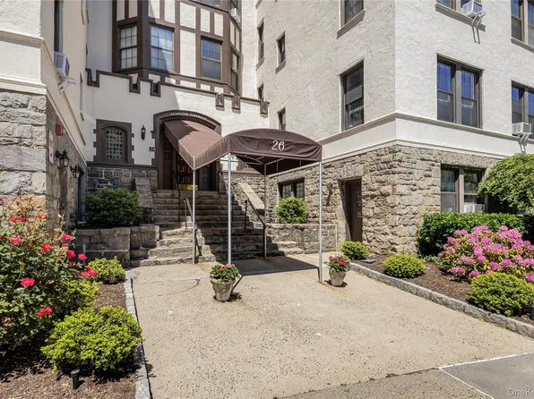 26 Pondfield Road #1D, Bronxville, NY 10708