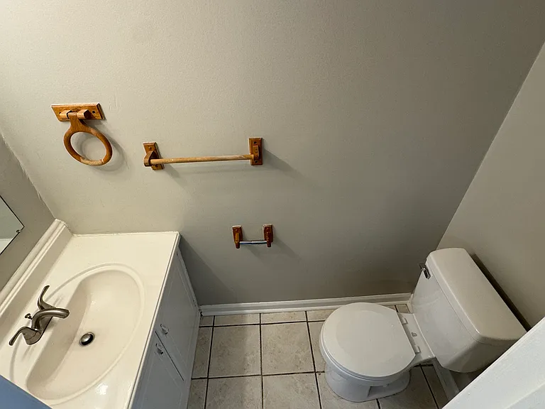 108 Roberta Dr #B — Photo 5