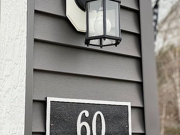 3rd image of 60 Wilmont Dr