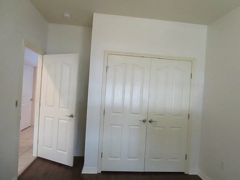 1209 S Mountain View Rd #101 — Photo 9