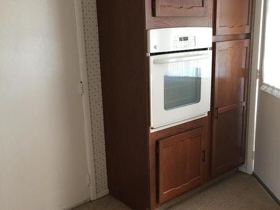 5th image of 1060B Aberdeen Dr