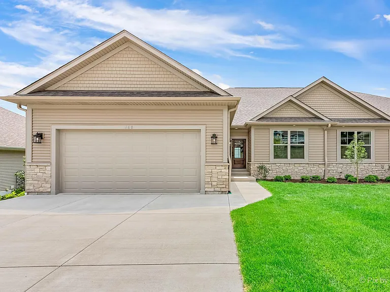 460 S Stone Ridge Dr — Photo 1