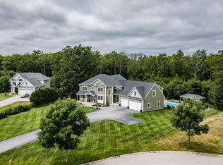 8 Red Barn Cir, Scarborough, ME 04074