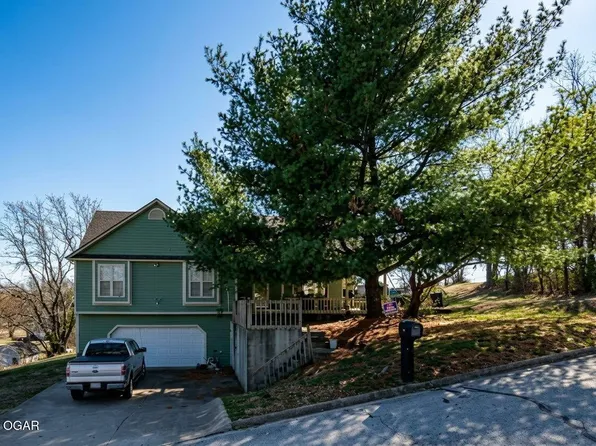 1910 W Aylor St, Webb City, MO 64870