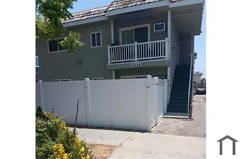 14148 Erwin St #4 Photo 1