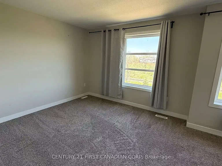 968 West Village Sq — Photo 6