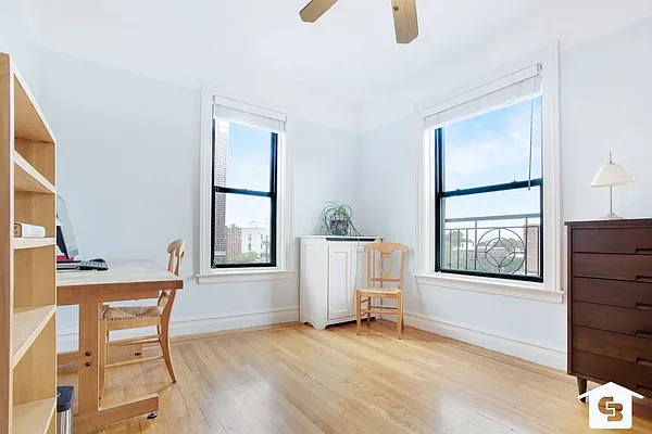 Sold by Coldwell Banker Reliable Real Estate | media 6