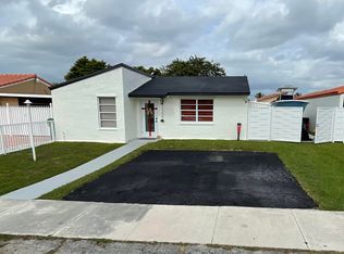 13235 NW 5th Ter, Miami, FL 33182