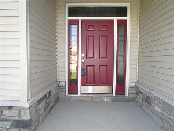 2nd image of 53432 Winterberry Ct