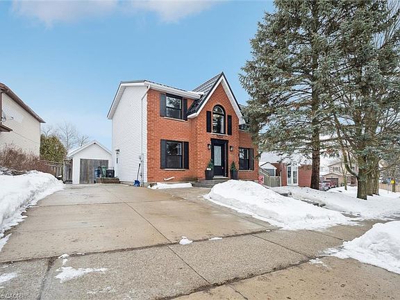 2nd image of 33 Chesterton Ln