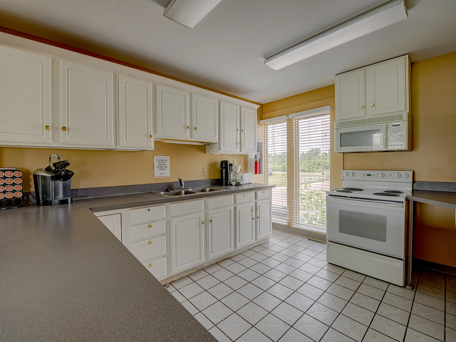 Woodhaven Place — Photo 2