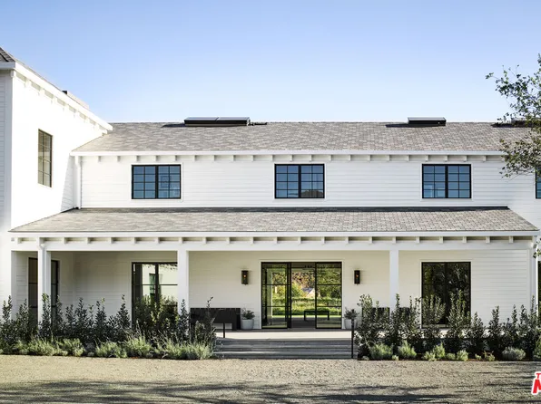 2616 Greenbank Rd, Thousand Oaks, CA 91361