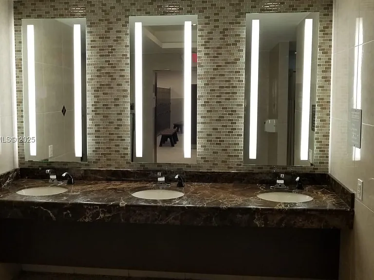 534 Mansfield M #534 — Photo 31