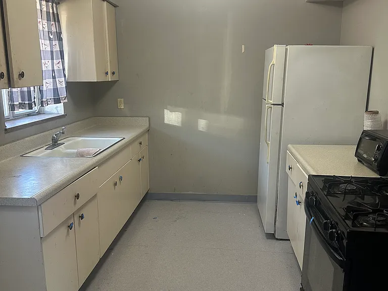 5400 Snow Rd — Photo 3