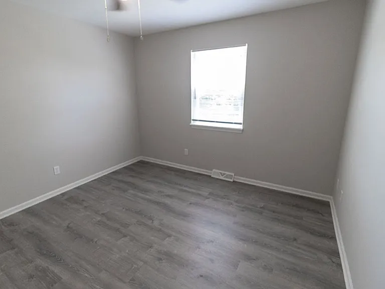 1923 Mirtle Grove Ct — Photo 26