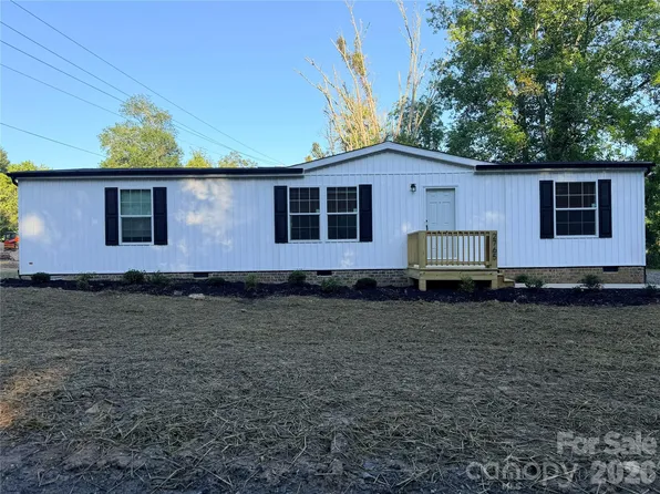 2765 Piney Rd, Morganton, NC 28655