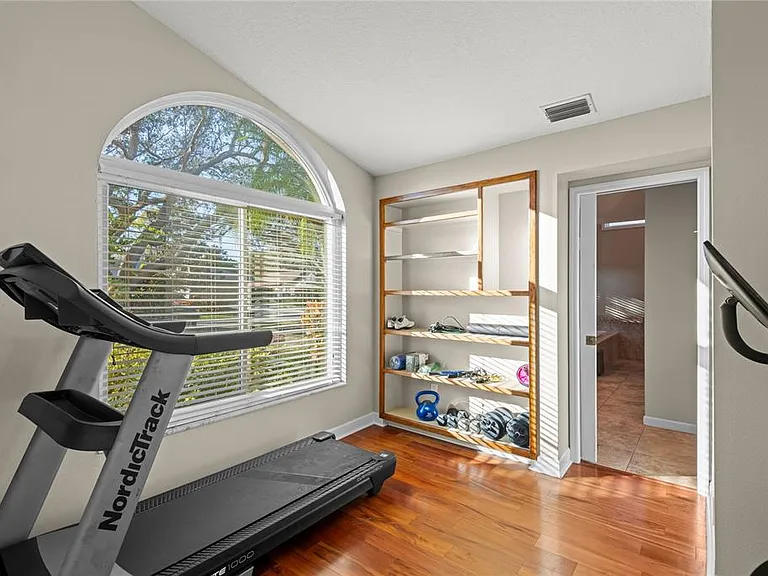 10285 Barry Dr — Photo 13