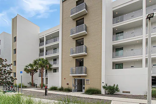 1703 N Tamiami Trl Photo 1
