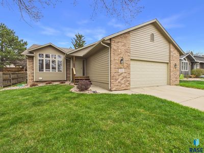 800 N Savannah Dr, Sioux Falls, SD, 57103