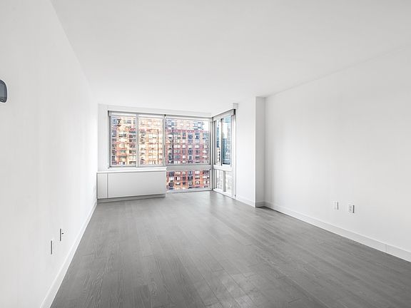 3rd image of 101 W End Ave APT 5BB